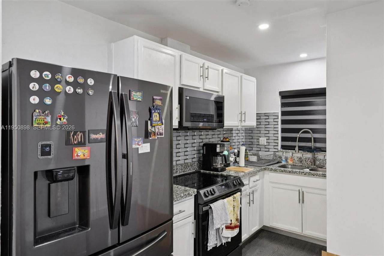 Real estate property located at 1630 46th St #208F, Miami-dade, Silver Spring Tower Condo, Hialeah, FL