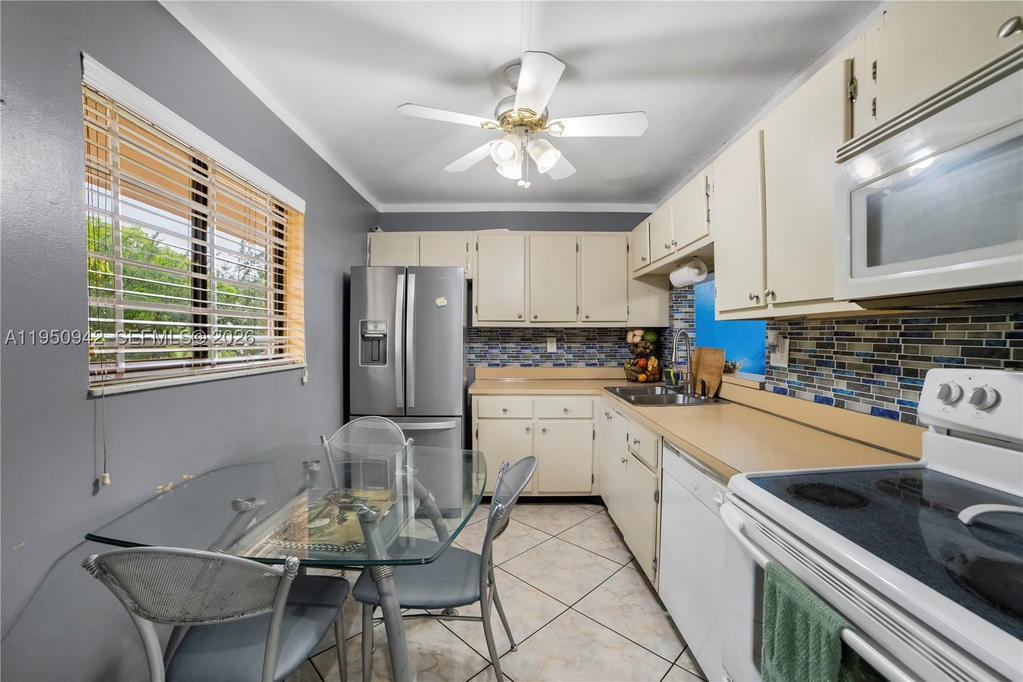 Real estate property located at 8415 107th Ave #323W, Miami-dade, Kendall Acres West Condo, Miami, FL