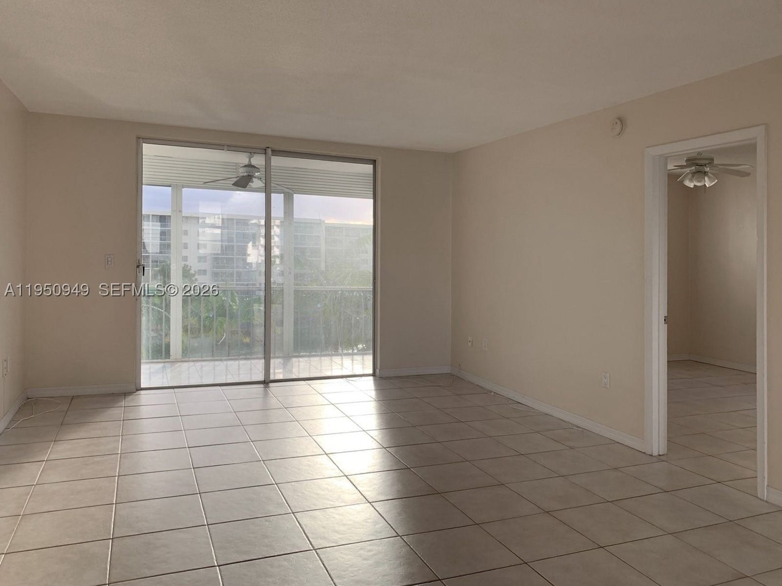Real estate property located at 2855 Leonard Dr H404, Miami-dade, Point East Sec Ii Condo, Aventura, FL