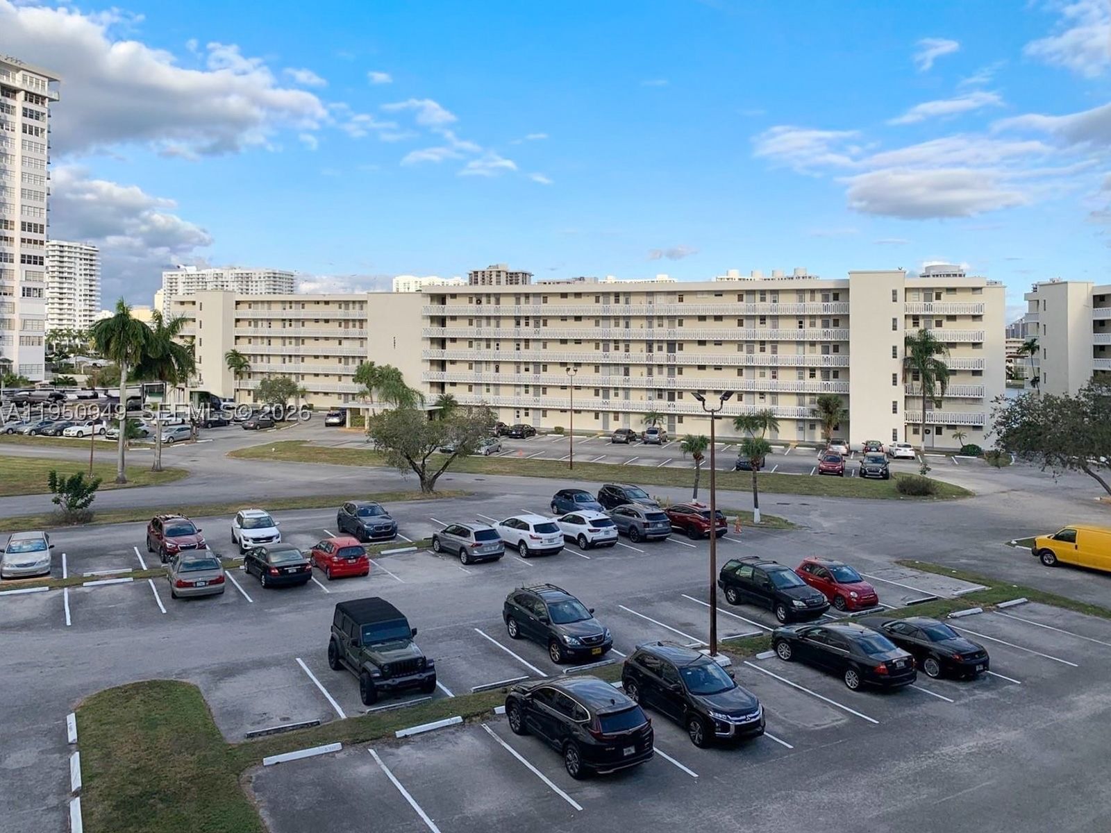 Real estate property located at 2855 Leonard Dr H404, Miami-dade, Point East Sec Ii Condo, Aventura, FL
