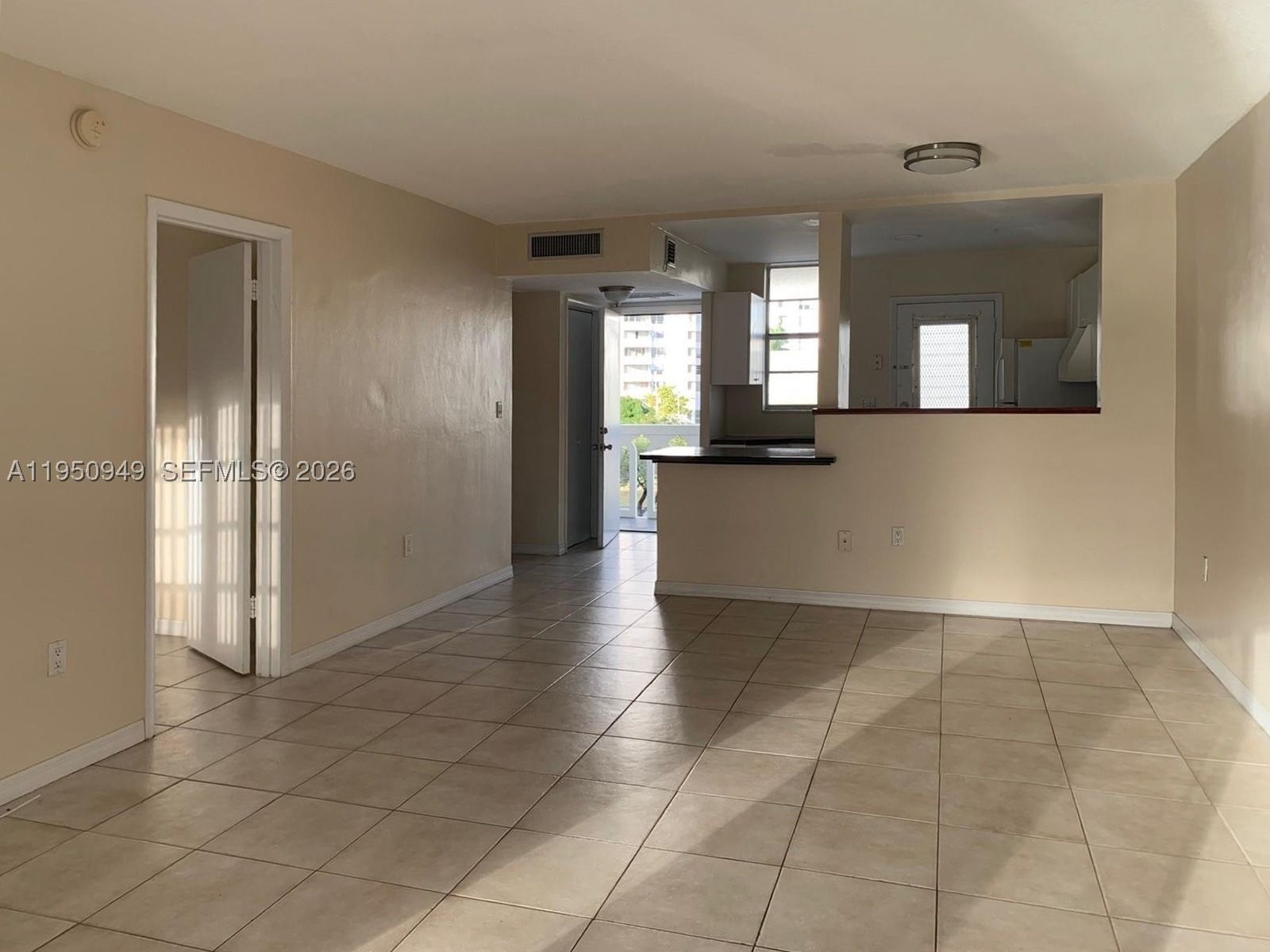 Real estate property located at 2855 Leonard Dr H404, Miami-dade, Point East Sec Ii Condo, Aventura, FL