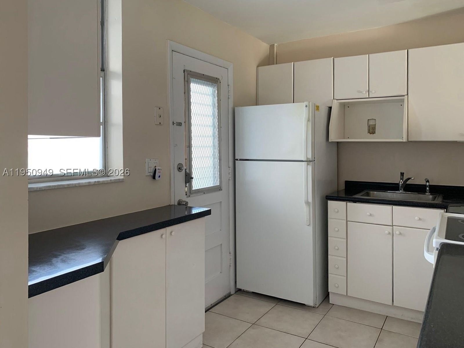 Real estate property located at 2855 Leonard Dr H404, Miami-dade, Point East Sec Ii Condo, Aventura, FL
