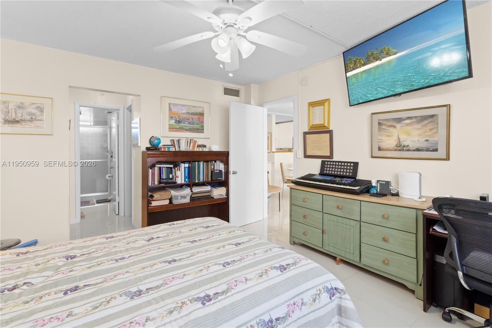 Real estate property located at 2930 Point East Dr E-407, Miami-dade, Point East One Condo-bldg, Aventura, FL