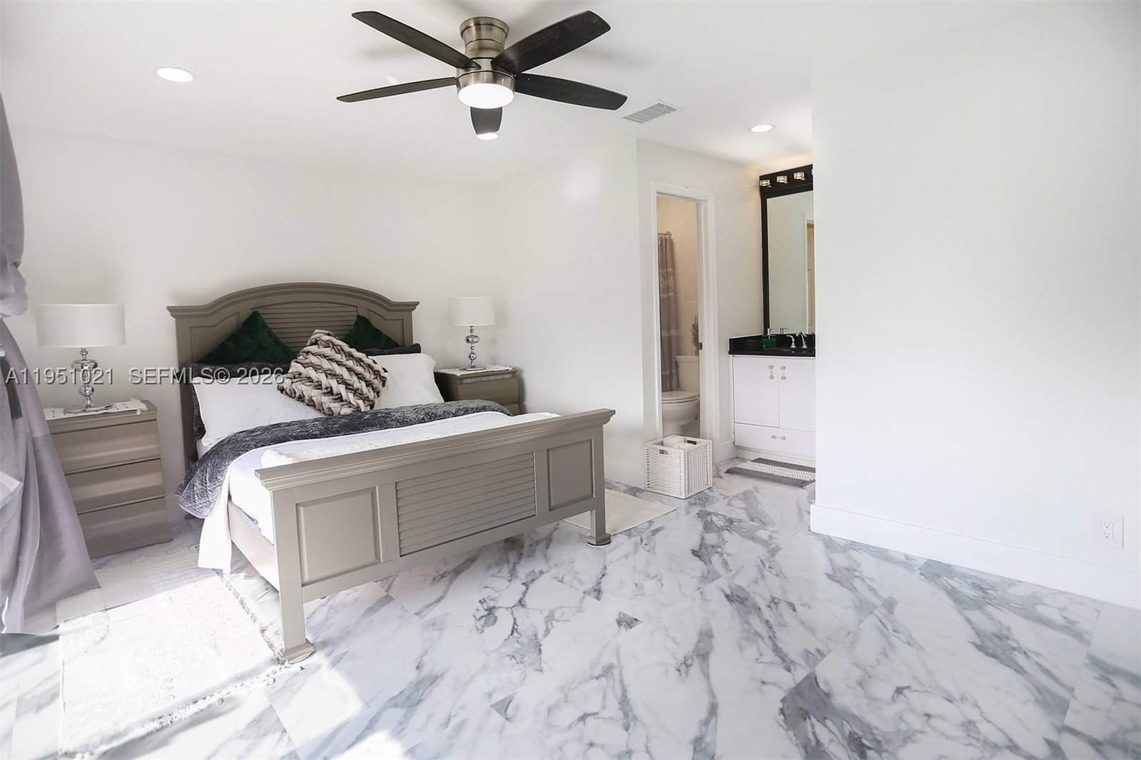 Real estate property located at 6570 Royal Palm Blvd #301J, Broward, Royal Park Gardens I-j Co, Margate, FL