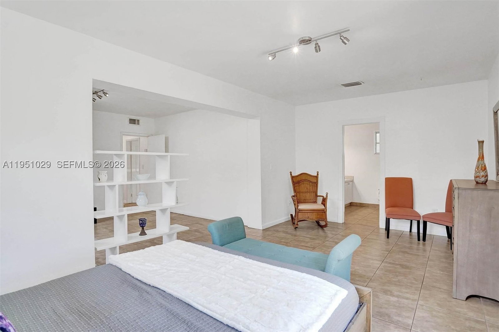 Real estate property located at 7525 Treasure Dr, Miami-dade, Treasure Island, North Bay Village, FL