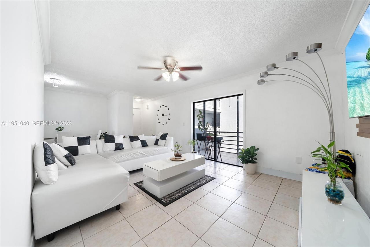 Real estate property located at 13500 3rd Ct #325, Miami-dade, Brookview Condo, North Miami, FL