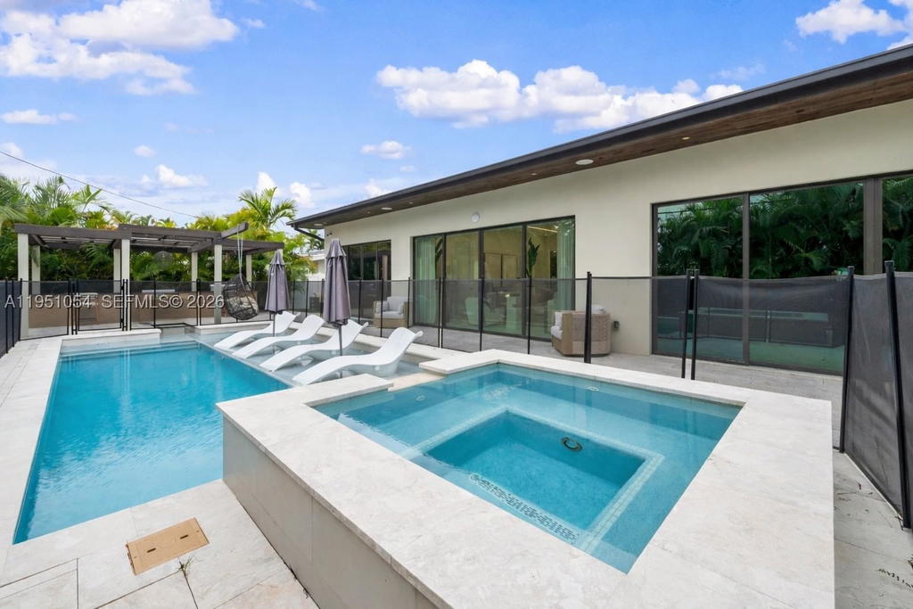 Real estate property located at 1810 43rd Ct, Broward, Coral Heights Sec One, Oakland Park, FL