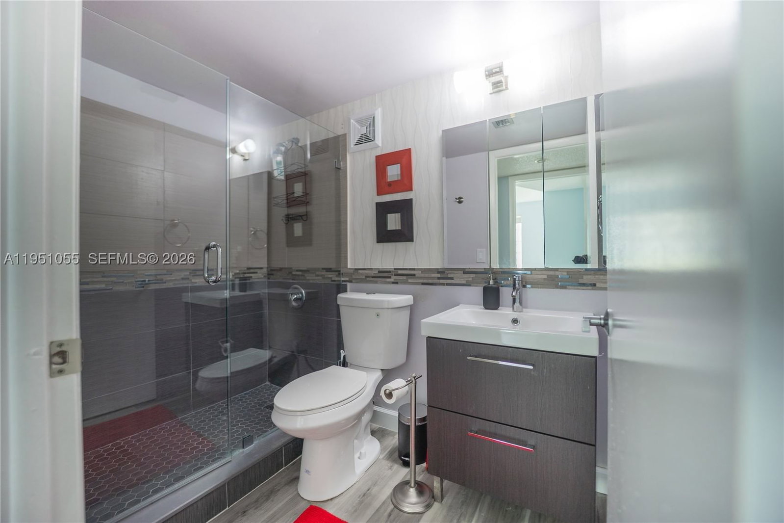Real estate property located at 4000 Crystal Lake Dr #114, Broward, Ninth Green At Crystal La, Deerfield Beach, FL