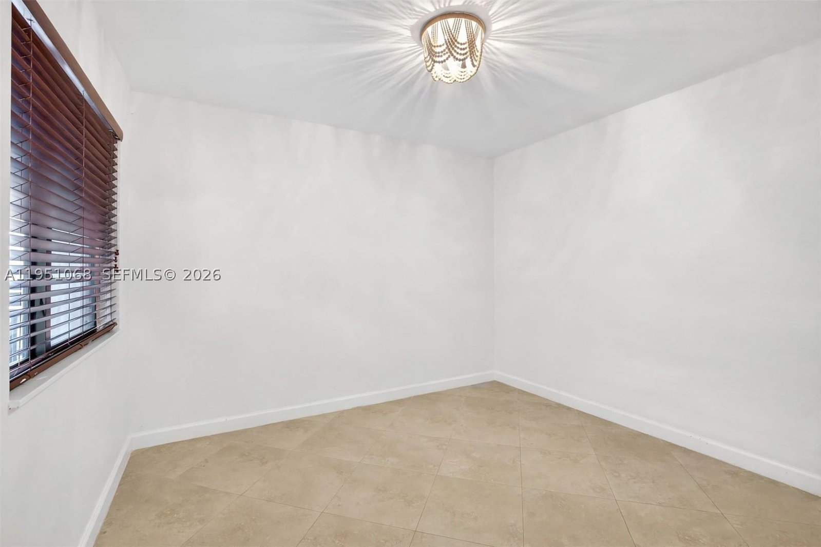 Real estate property located at 21248 Harbor Way #243-24, Miami-dade, Costain Villas Harbor Vil, Aventura, FL