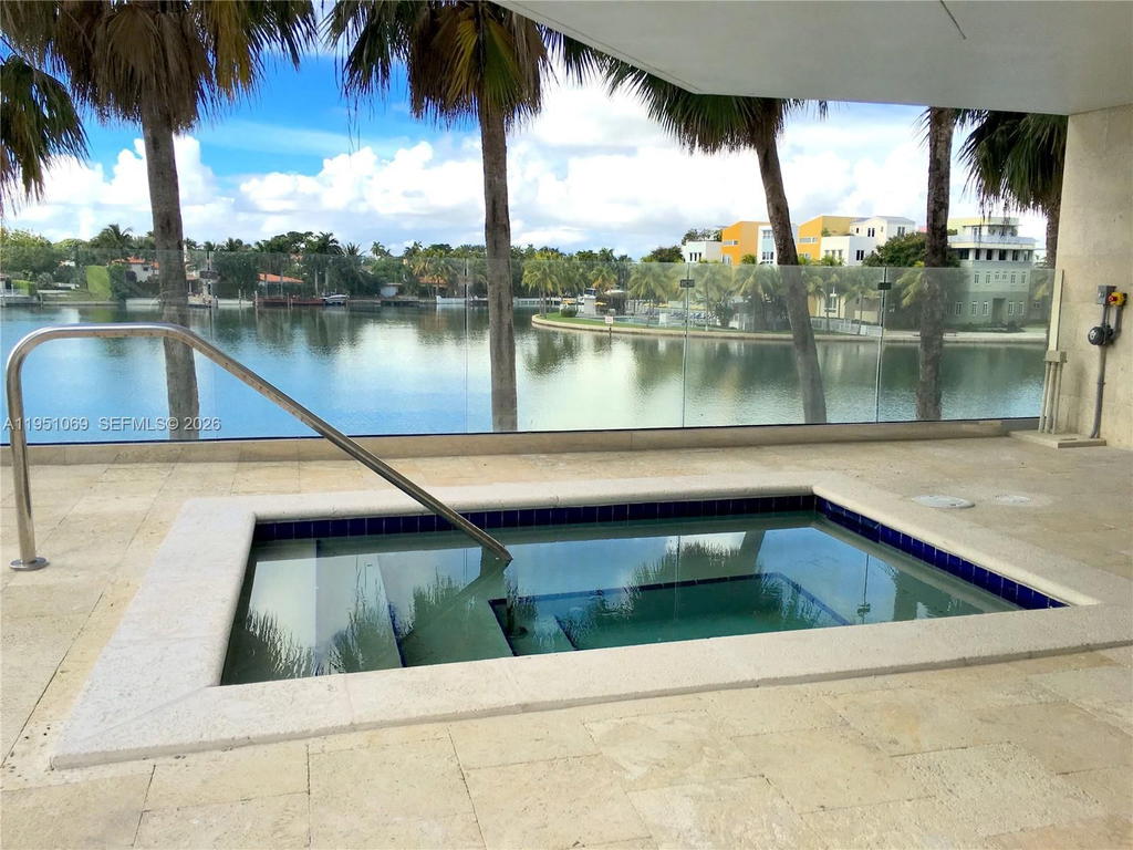 Real estate property located at 5900 Collins Ave #2105, Miami-dade, The Grandview Condo, Miami Beach, FL