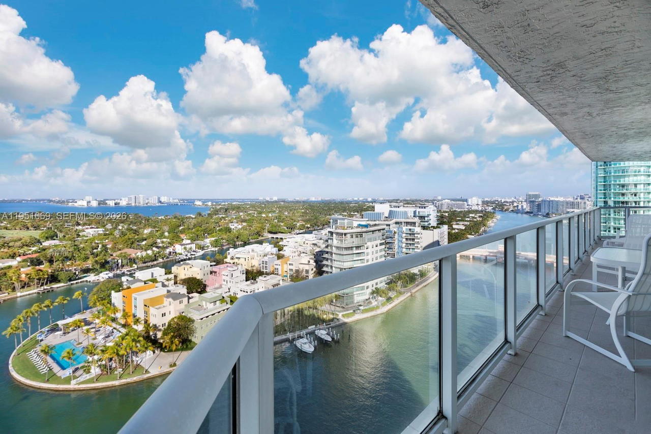 Real estate property located at 5900 Collins Ave #2105, Miami-dade, The Grandview Condo, Miami Beach, FL