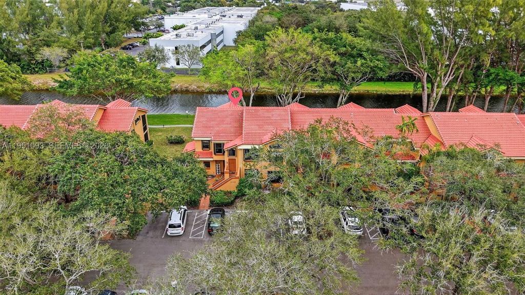 Real estate property located at 15505 Miami Lakeway N #201, Miami-dade, Celebration Point Condo #, Miami Lakes, FL