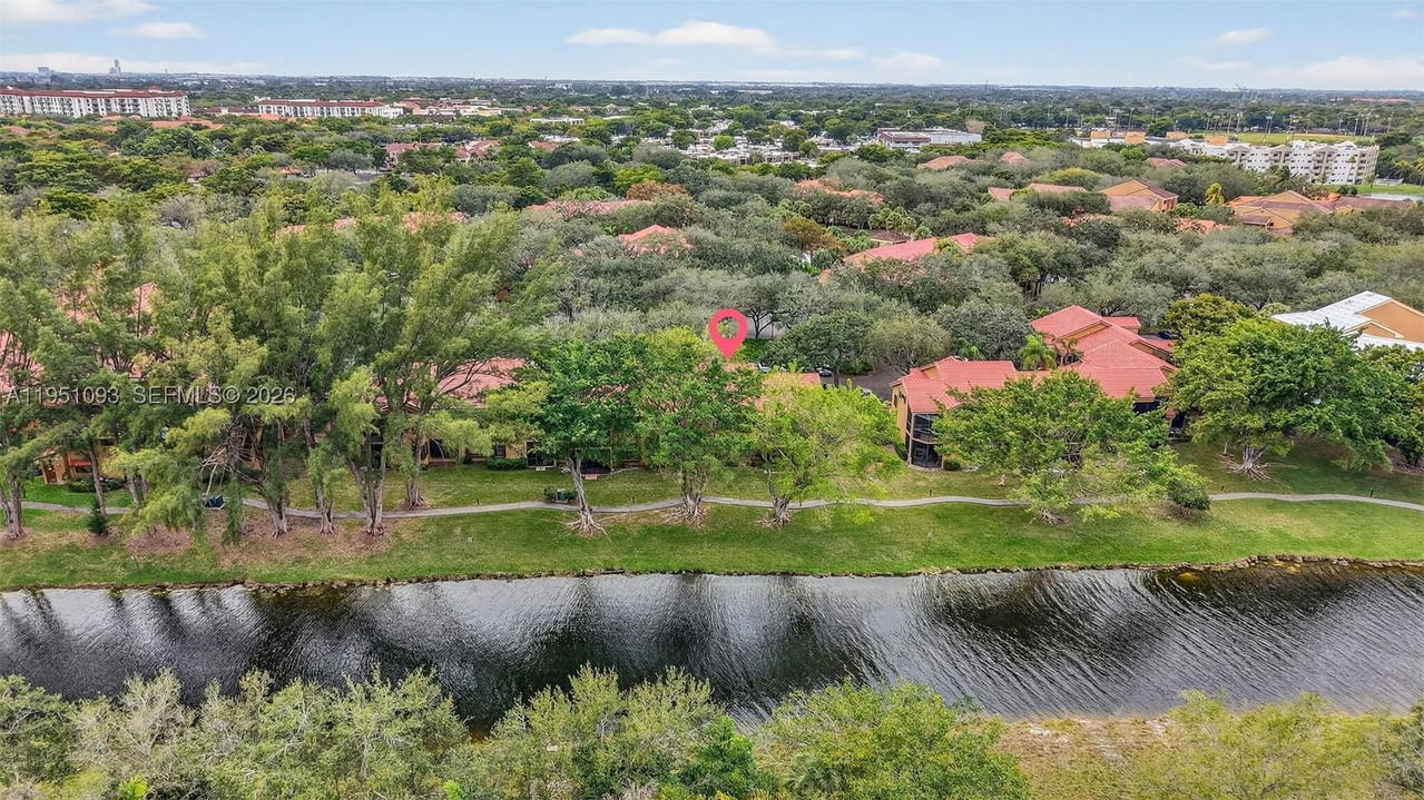 Real estate property located at 15505 Miami Lakeway N #201, Miami-dade, Celebration Point Condo #, Miami Lakes, FL