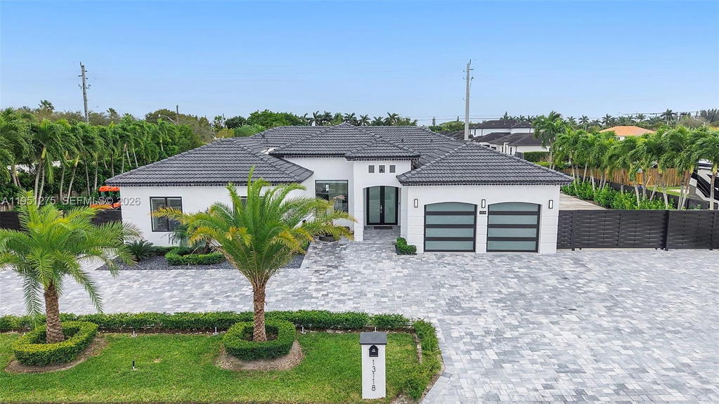 Real estate property located at 13118 215th Ter, Miami-dade, Oak South Estates, Miami, FL