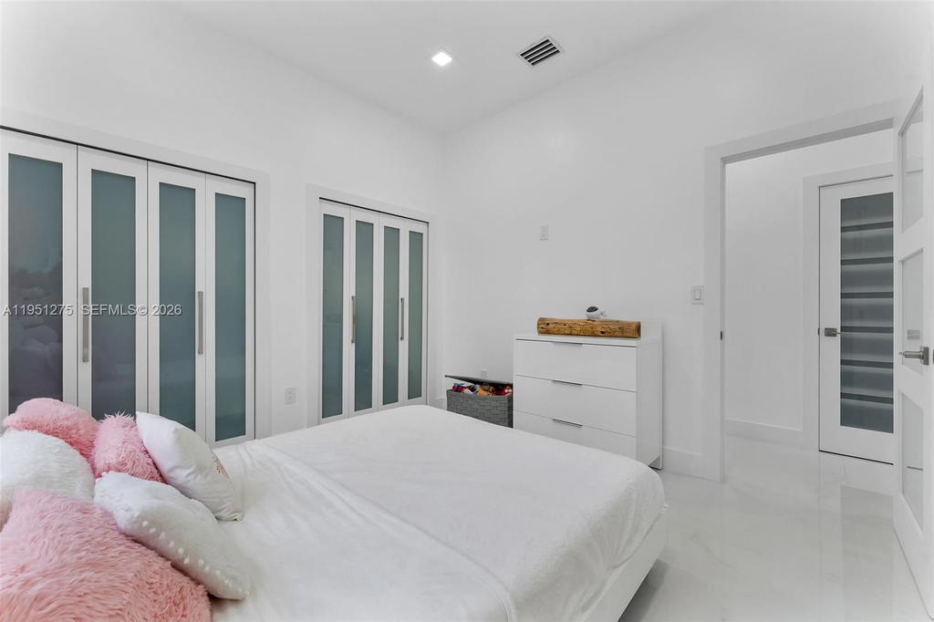 Real estate property located at 13118 215th Ter, Miami-dade, Oak South Estates, Miami, FL