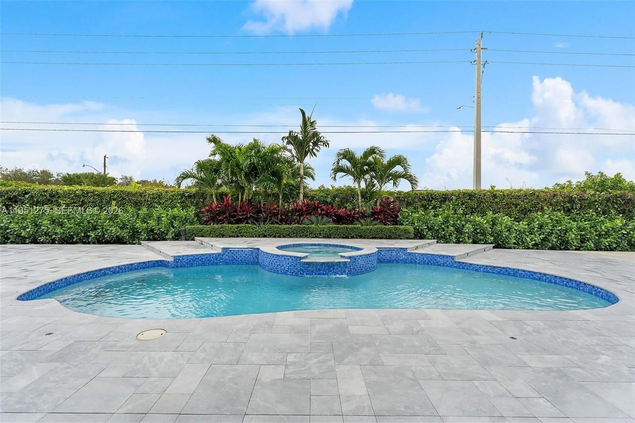 Real estate property located at 13118 215th Ter, Miami-dade, Oak South Estates, Miami, FL