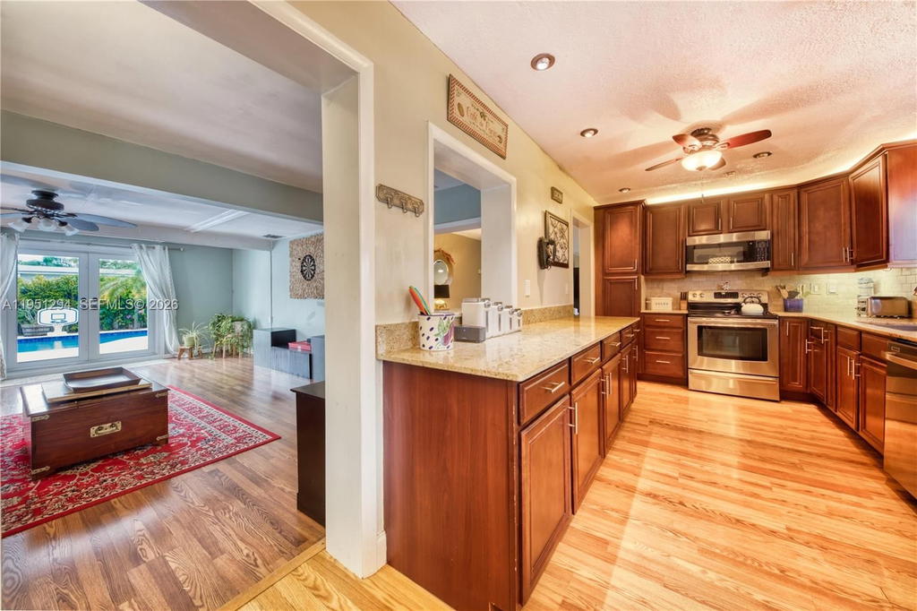 Real estate property located at 6661 6th St, Broward, Boulevard Heights Sec Ten, Pembroke Pines, FL