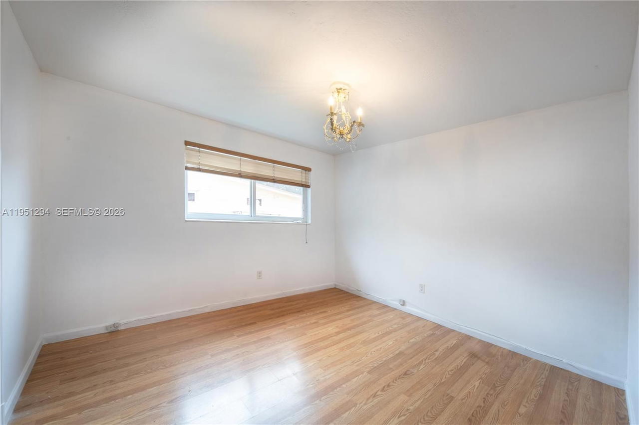 Real estate property located at 6661 6th St, Broward, Boulevard Heights Sec Ten, Pembroke Pines, FL
