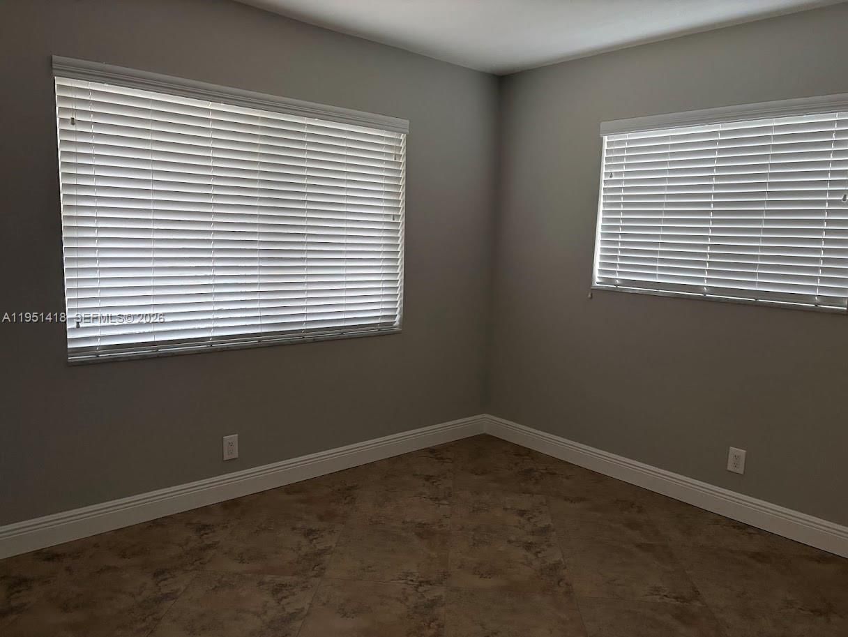 Real estate property located at 7305 57th Ct, Broward, Mainlands Of Tamarac Lake, Tamarac, FL