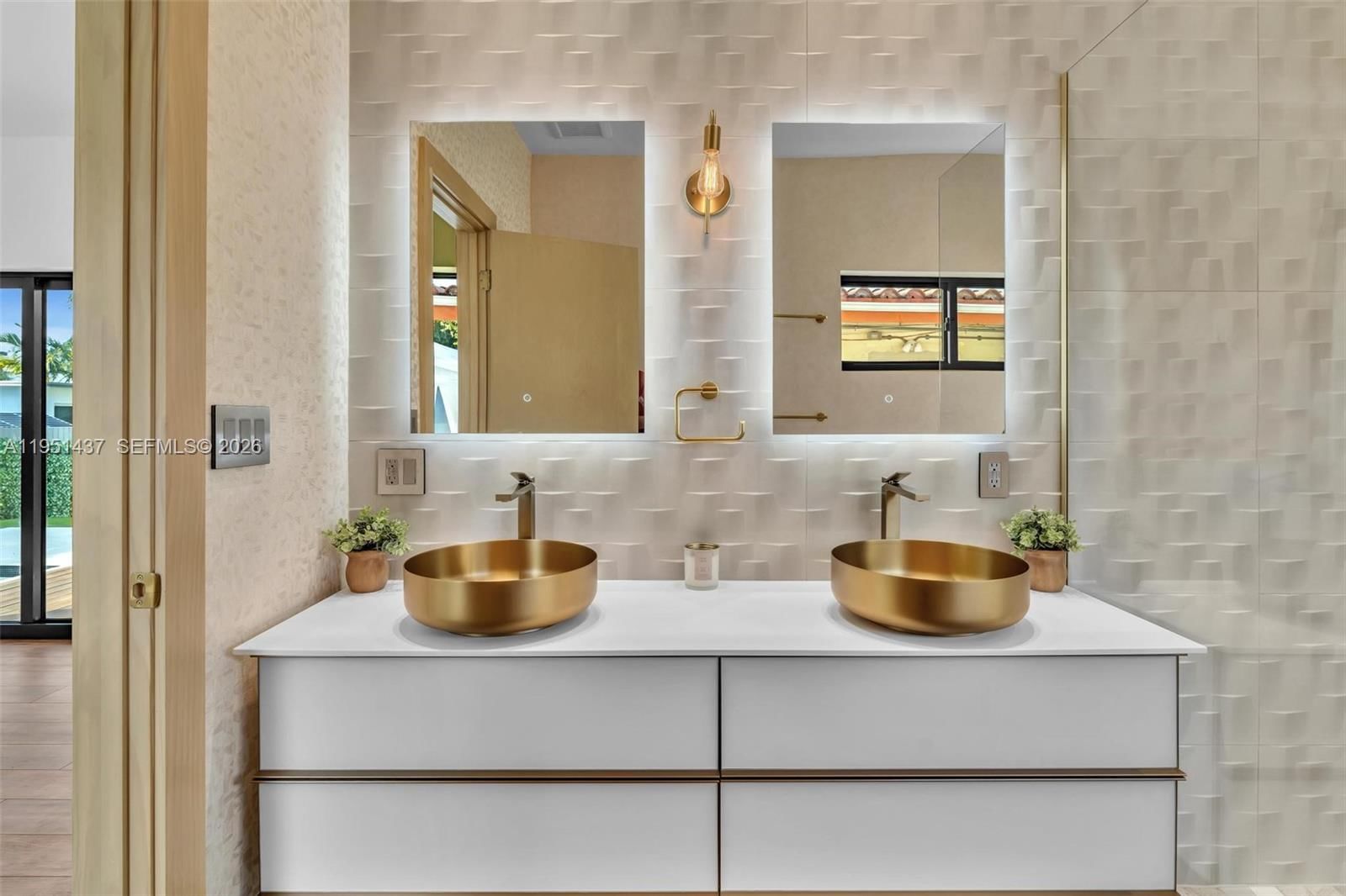 Real estate property located at 9448 Abbott Ave, Miami-dade, Altos Del Mar No 6, Surfside, FL
