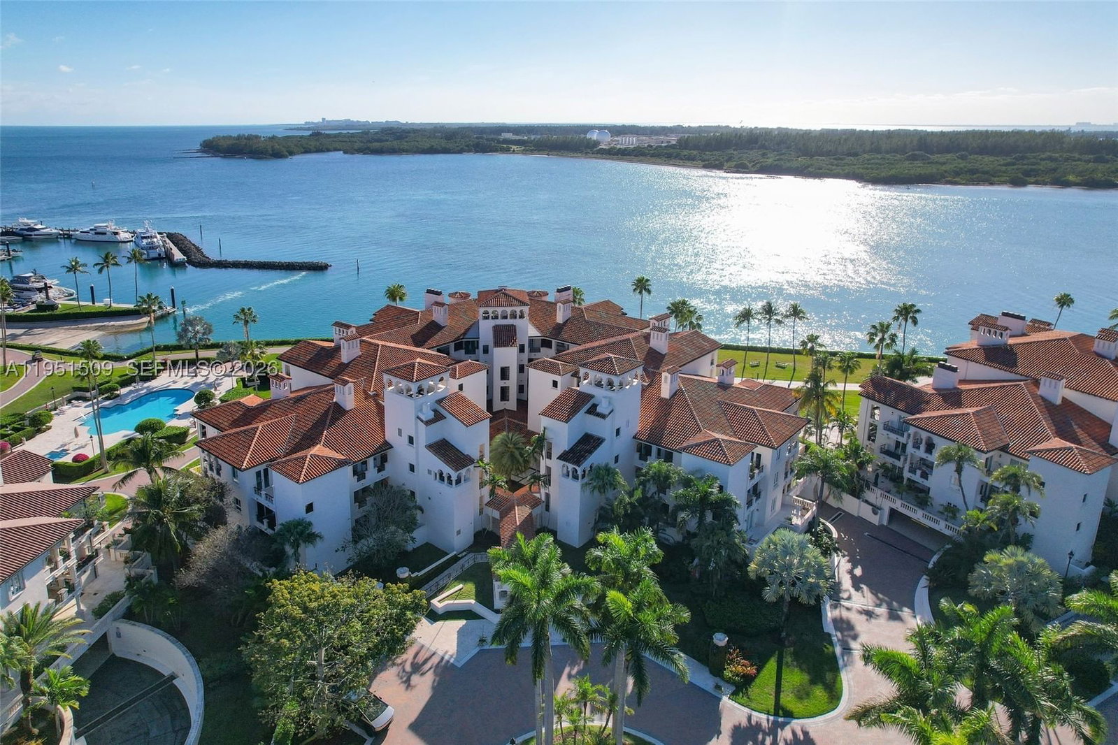 Real estate property located at 2225 Fisher Island Dr #3205, Miami-dade, Bayside Village Condo, Miami Beach, FL