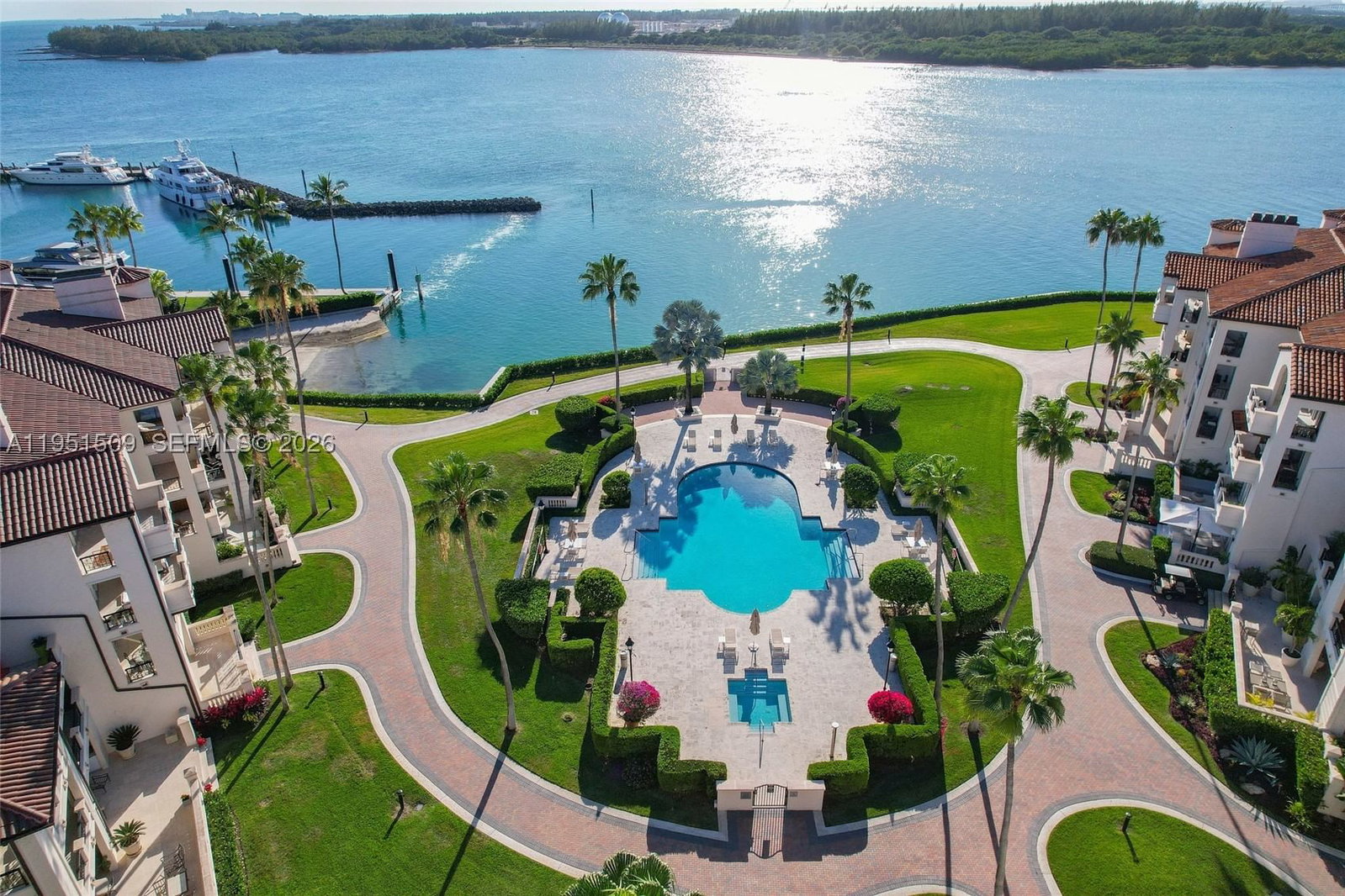 Real estate property located at 2225 Fisher Island Dr #3205, Miami-dade, Bayside Village Condo, Miami Beach, FL