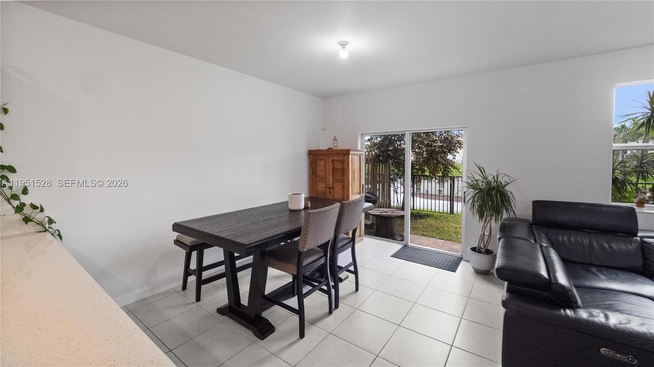 Real estate property located at 5544 27th Pl, Broward, Calcutta First Addition, Lauderhill, FL
