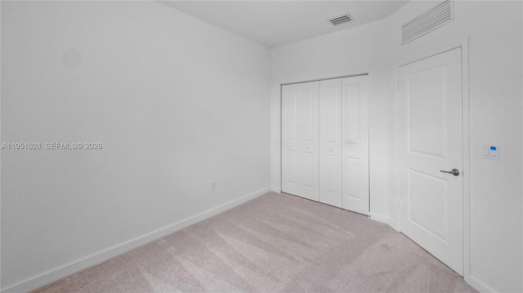 Real estate property located at 5544 27th Pl, Broward, Calcutta First Addition, Lauderhill, FL