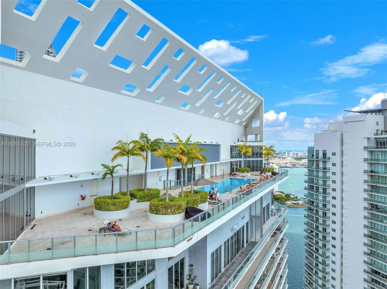 Real estate property located at 1300 Brickell Bay Dr #2507, Miami-dade, Brickellhouse Condo, Miami, FL