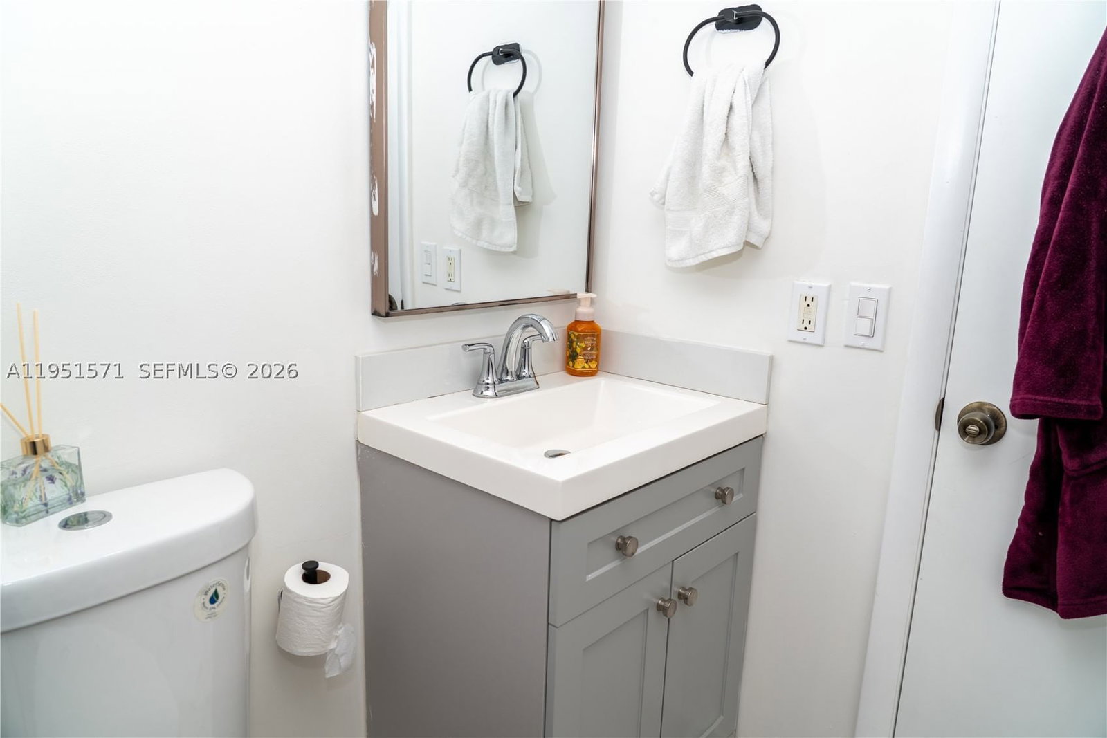 Real estate property located at 854 87th Ave #405, Miami-dade, Sandalwood Condo Apts, Miami, FL