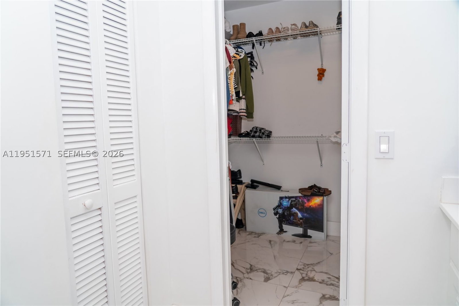 Real estate property located at 854 87th Ave #405, Miami-dade, Sandalwood Condo Apts, Miami, FL