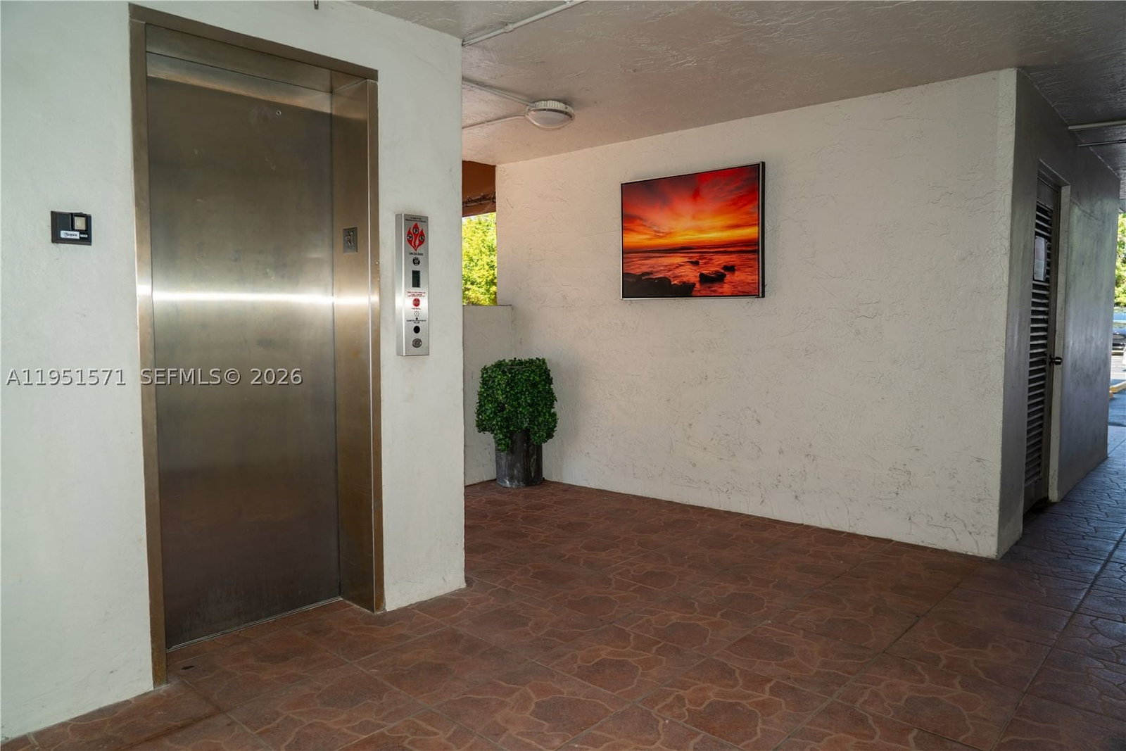 Real estate property located at 854 87th Ave #405, Miami-dade, Sandalwood Condo Apts, Miami, FL