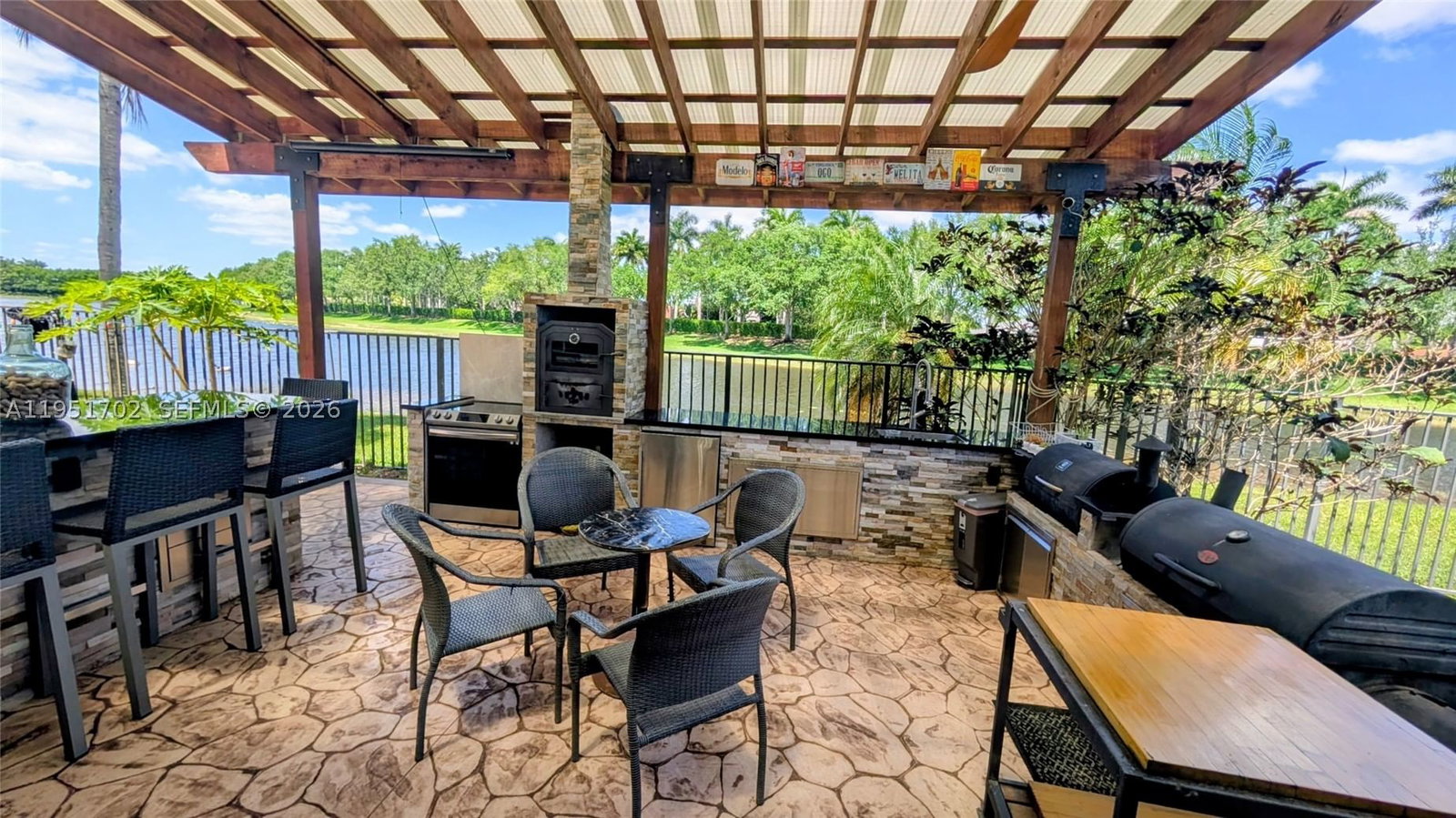Real estate property located at 104 Dockside Cir, Broward, The Landings, Sector 3 -, Weston, FL