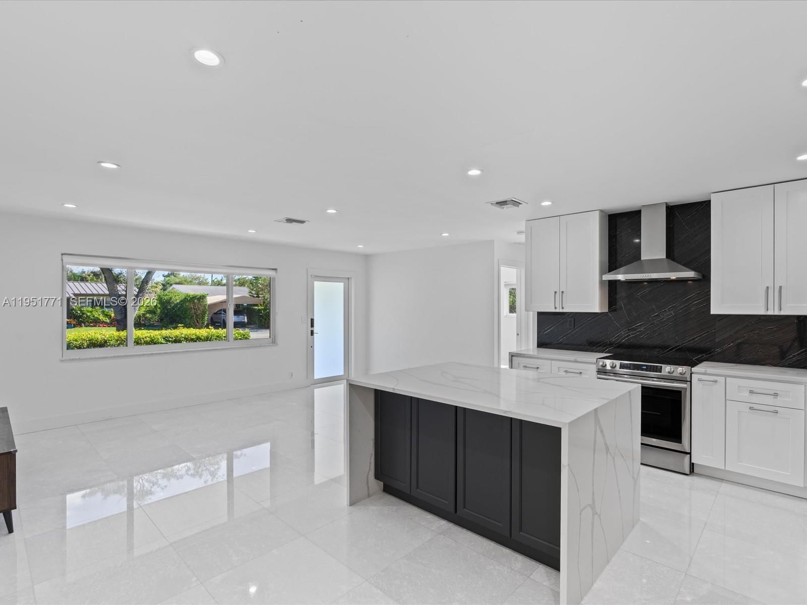 Real estate property located at 2014 31st Ct, Broward, Hollywood Heights Add Sec, Hollywood, FL