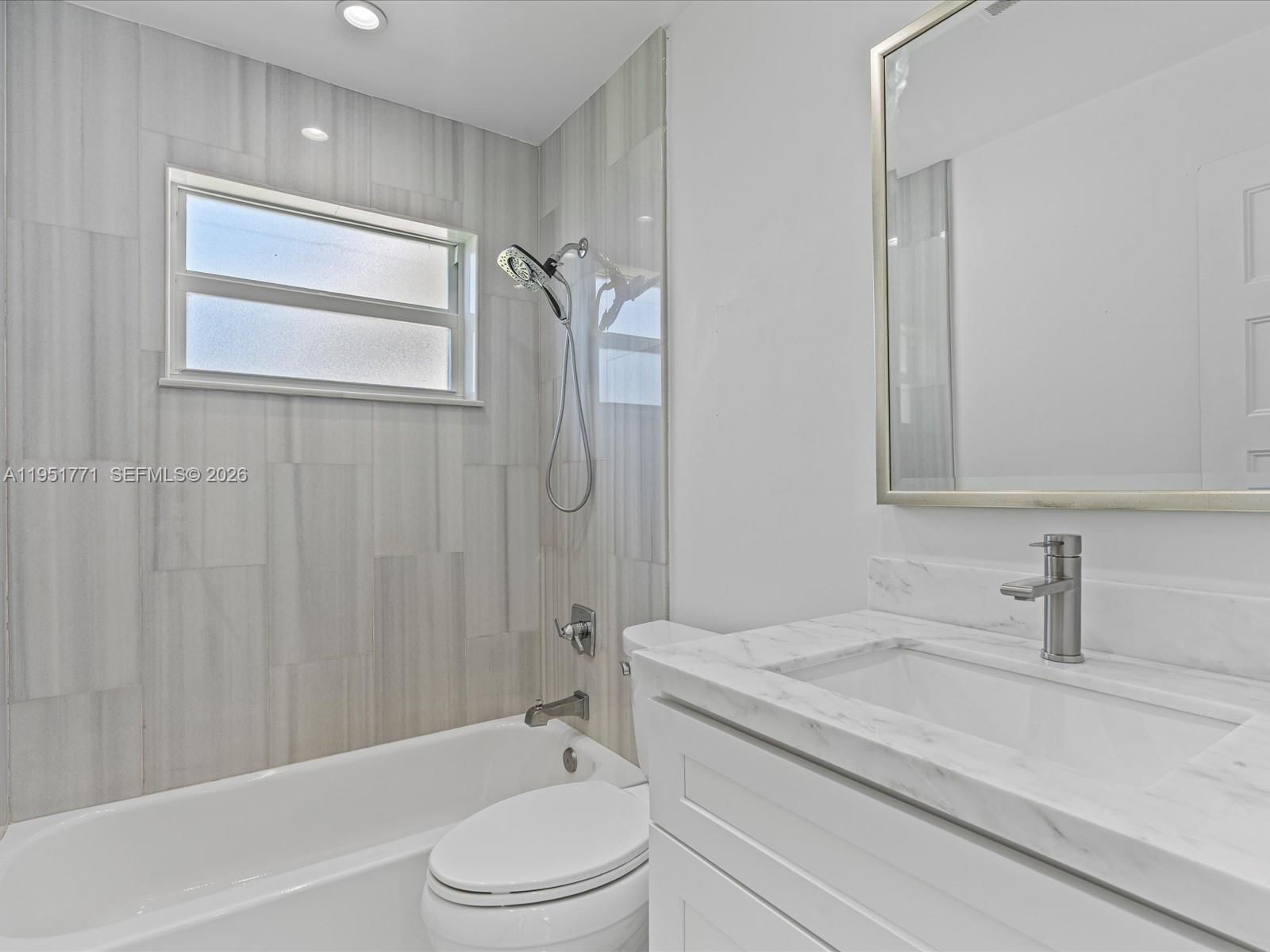 Real estate property located at 2014 31st Ct, Broward, Hollywood Heights Add Sec, Hollywood, FL
