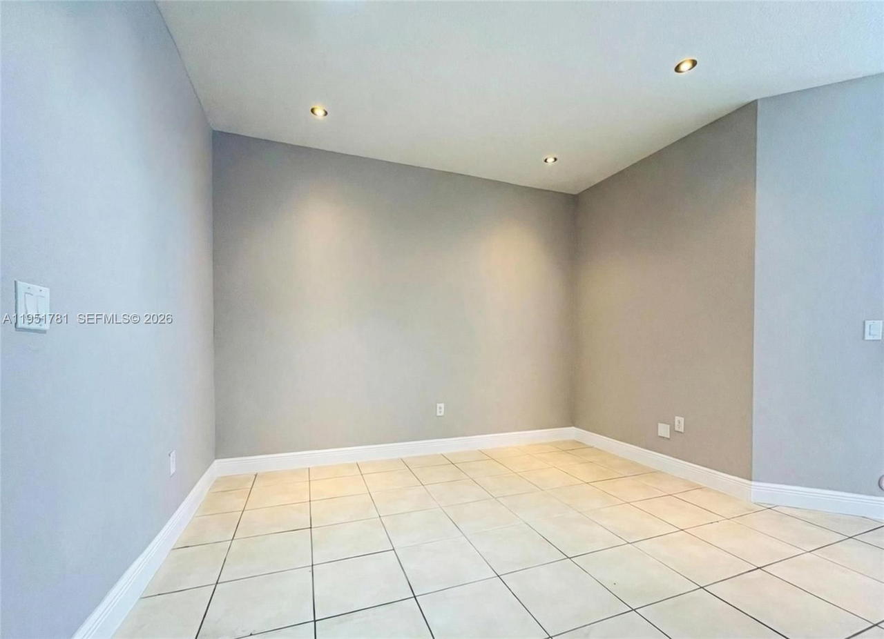 Real estate property located at 16603 79th Ter, Miami-dade, Kendalland, Miami, FL