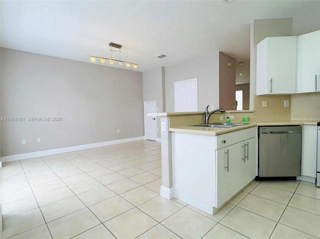 Real estate property located at 16603 79th Ter, Miami-dade, Kendalland, Miami, FL