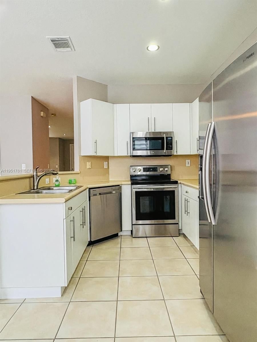 Real estate property located at 16603 79th Ter, Miami-dade, Kendalland, Miami, FL