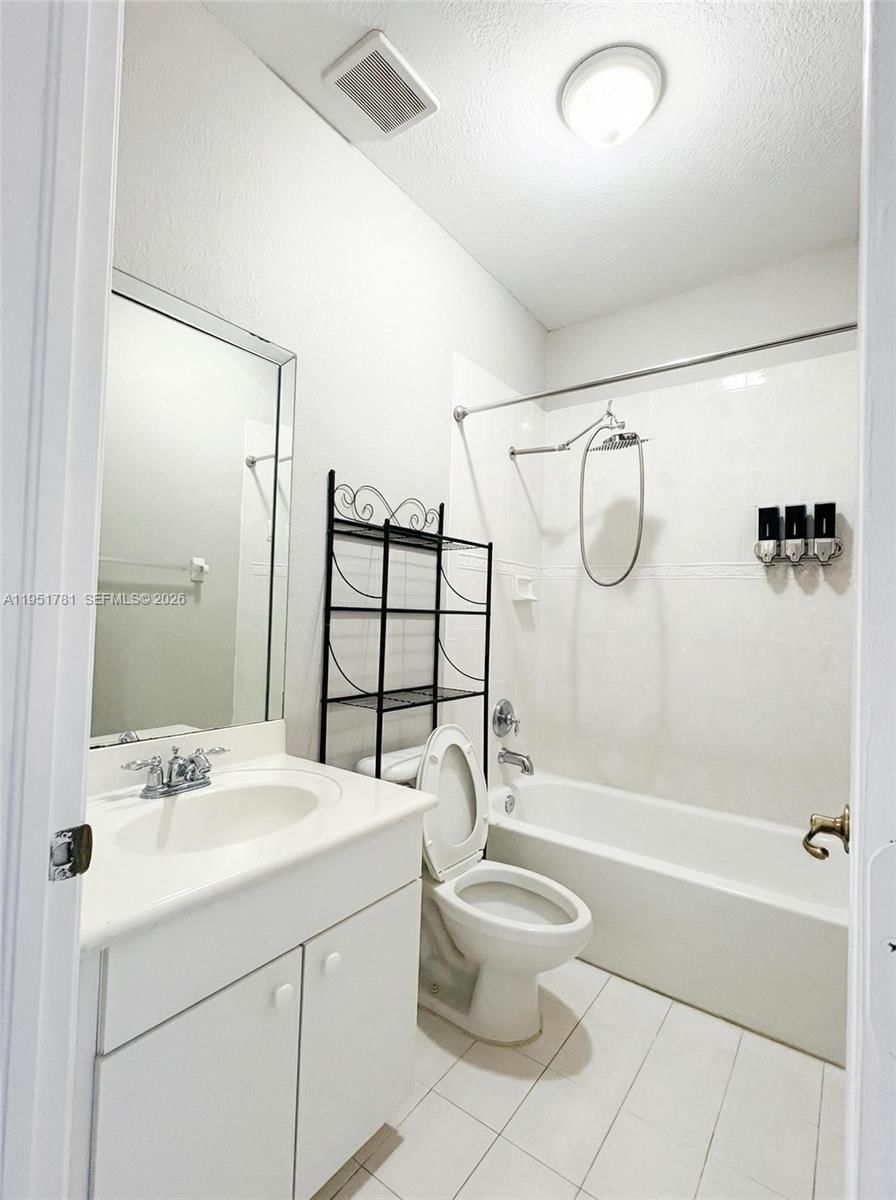 Real estate property located at 16603 79th Ter, Miami-dade, Kendalland, Miami, FL