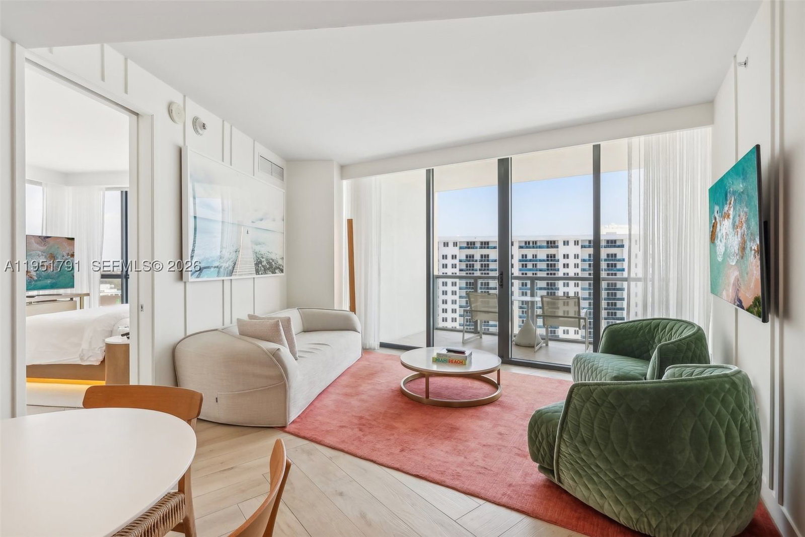 Real estate property located at 2201 Collins Ave #1511, Miami-dade, 2201 Collins Ave Condo, Miami Beach, FL