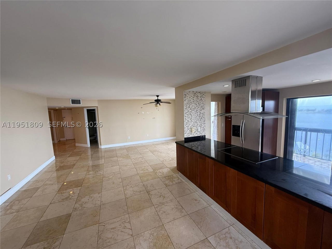 Real estate property located at 2333 Brickell Ave #602, Miami-dade, Brickell Bay Club Condo, Miami, FL