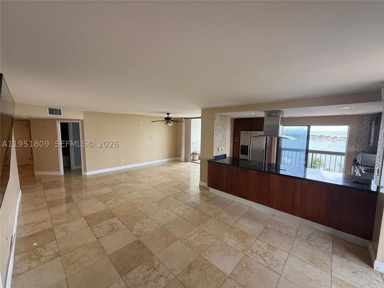 Real estate property located at 2333 Brickell Ave #602, Miami-dade, Brickell Bay Club Condo, Miami, FL