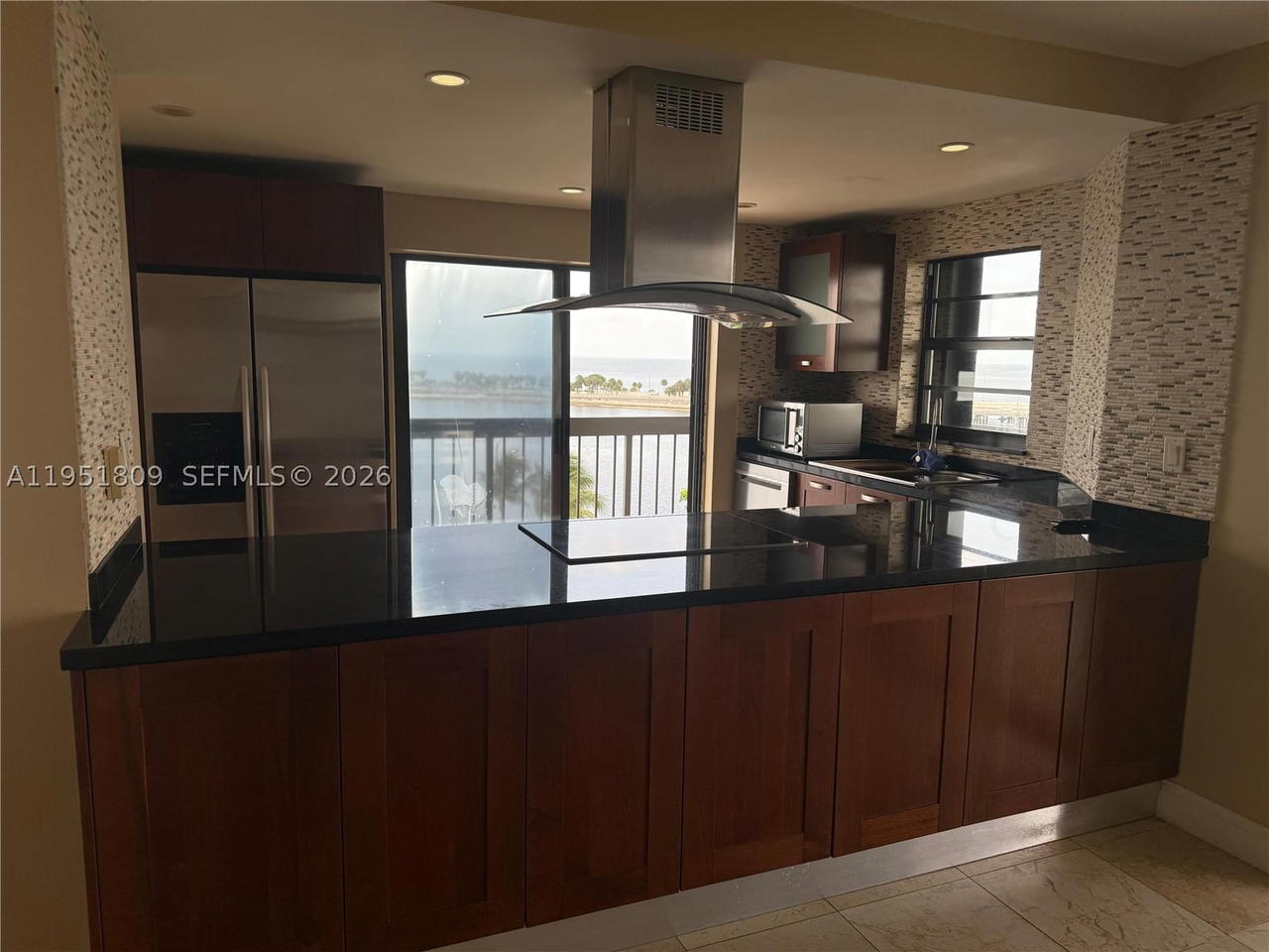 Real estate property located at 2333 Brickell Ave #602, Miami-dade, Brickell Bay Club Condo, Miami, FL