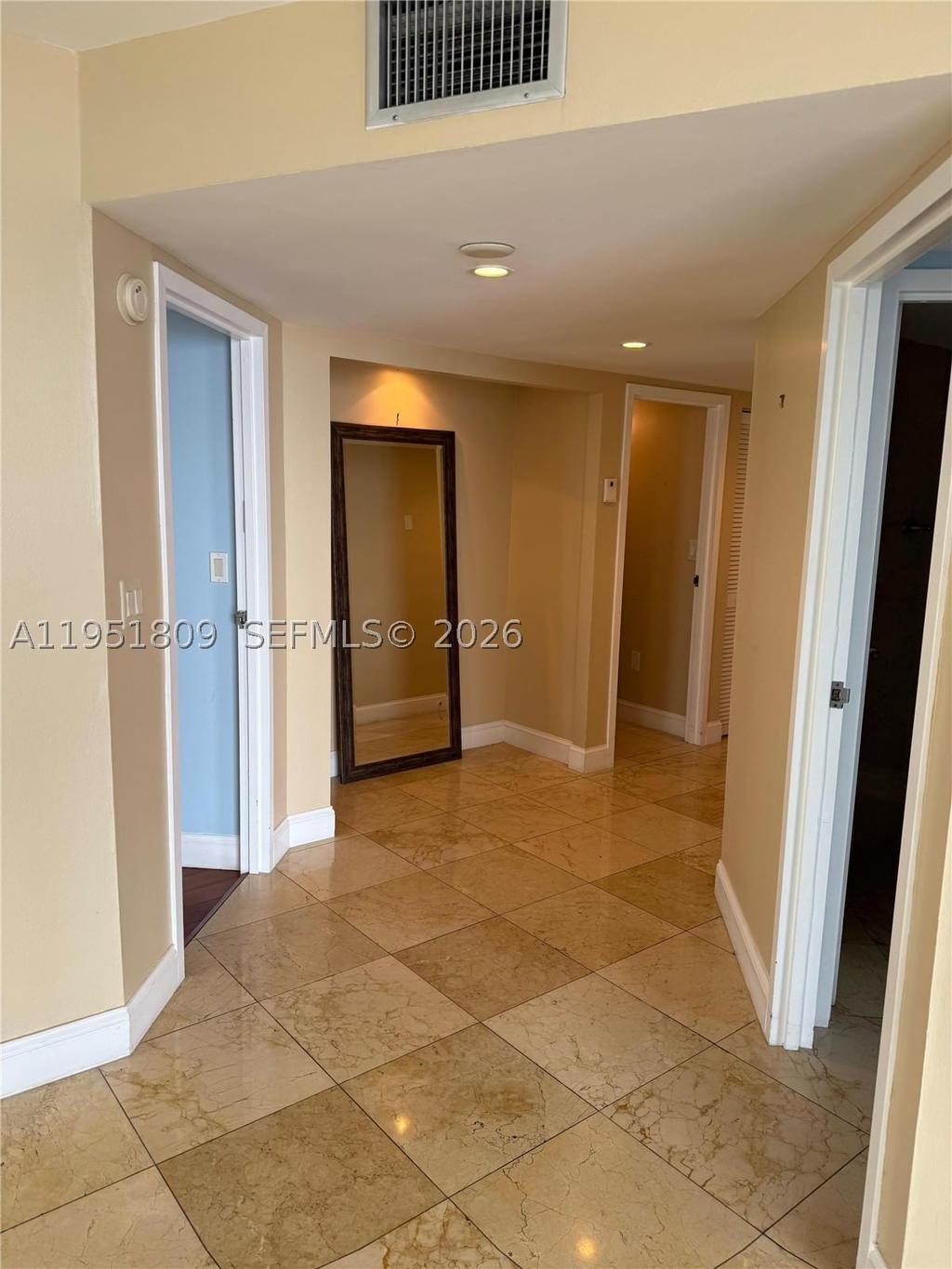 Real estate property located at 2333 Brickell Ave #602, Miami-dade, Brickell Bay Club Condo, Miami, FL