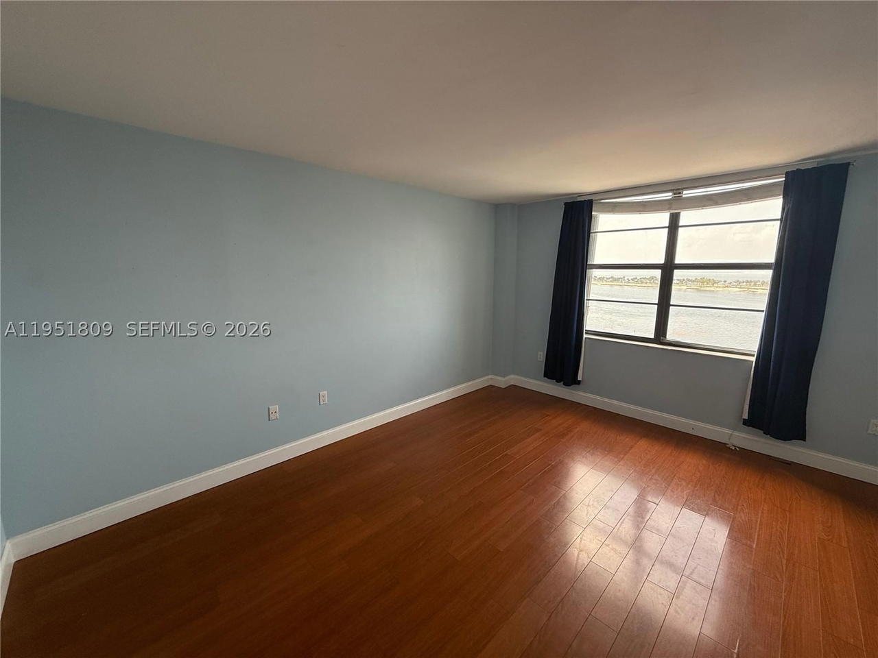 Real estate property located at 2333 Brickell Ave #602, Miami-dade, Brickell Bay Club Condo, Miami, FL