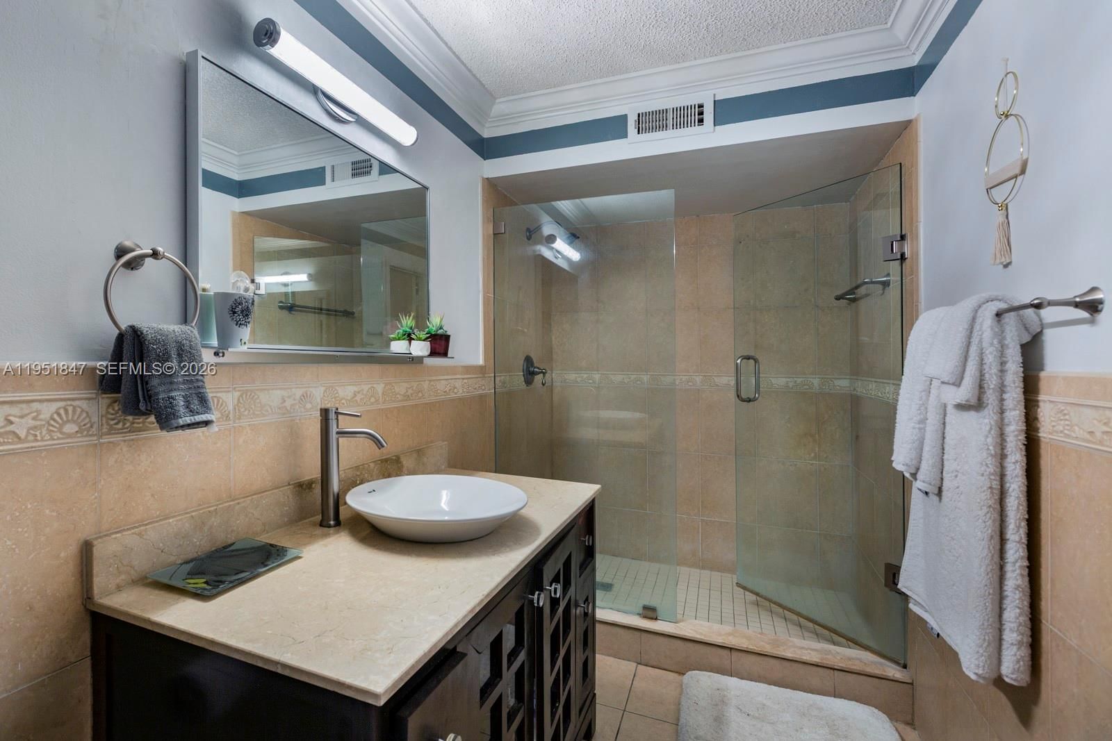 Real estate property located at 20537 6th Ct, Miami-dade, Townhouses Of The Calif C, Miami, FL