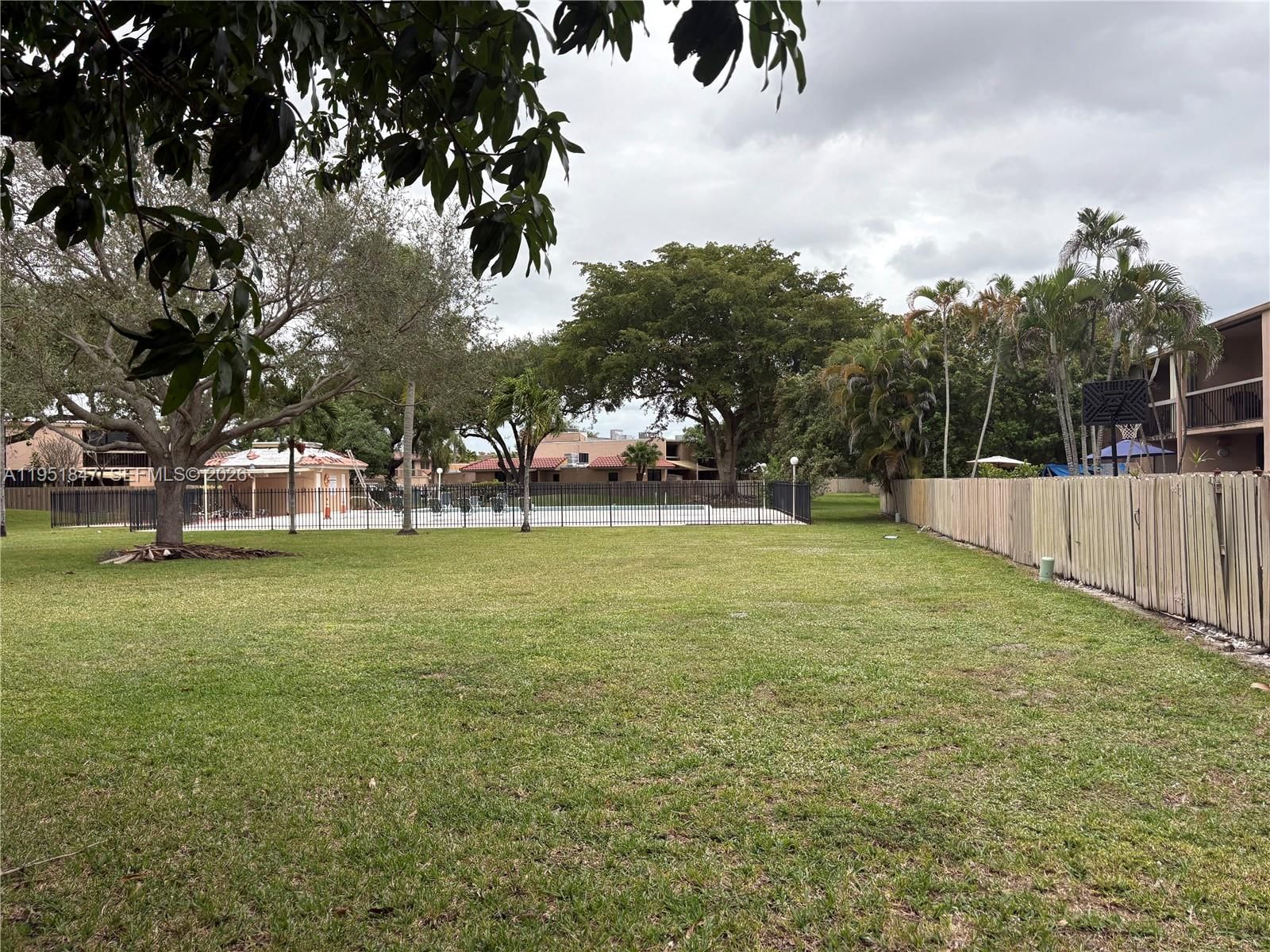 Real estate property located at 20537 6th Ct, Miami-dade, Townhouses Of The Calif C, Miami, FL