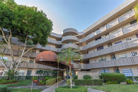 Real estate property located at 1100 Colony Point Cir #518, Broward, Colony Point 3 Condo, Pembroke Pines, FL