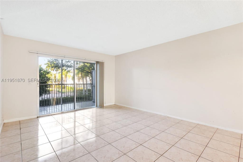 Real estate property located at 650 124th Ter #214P, Broward, Buckingham East At Centur, Pembroke Pines, FL