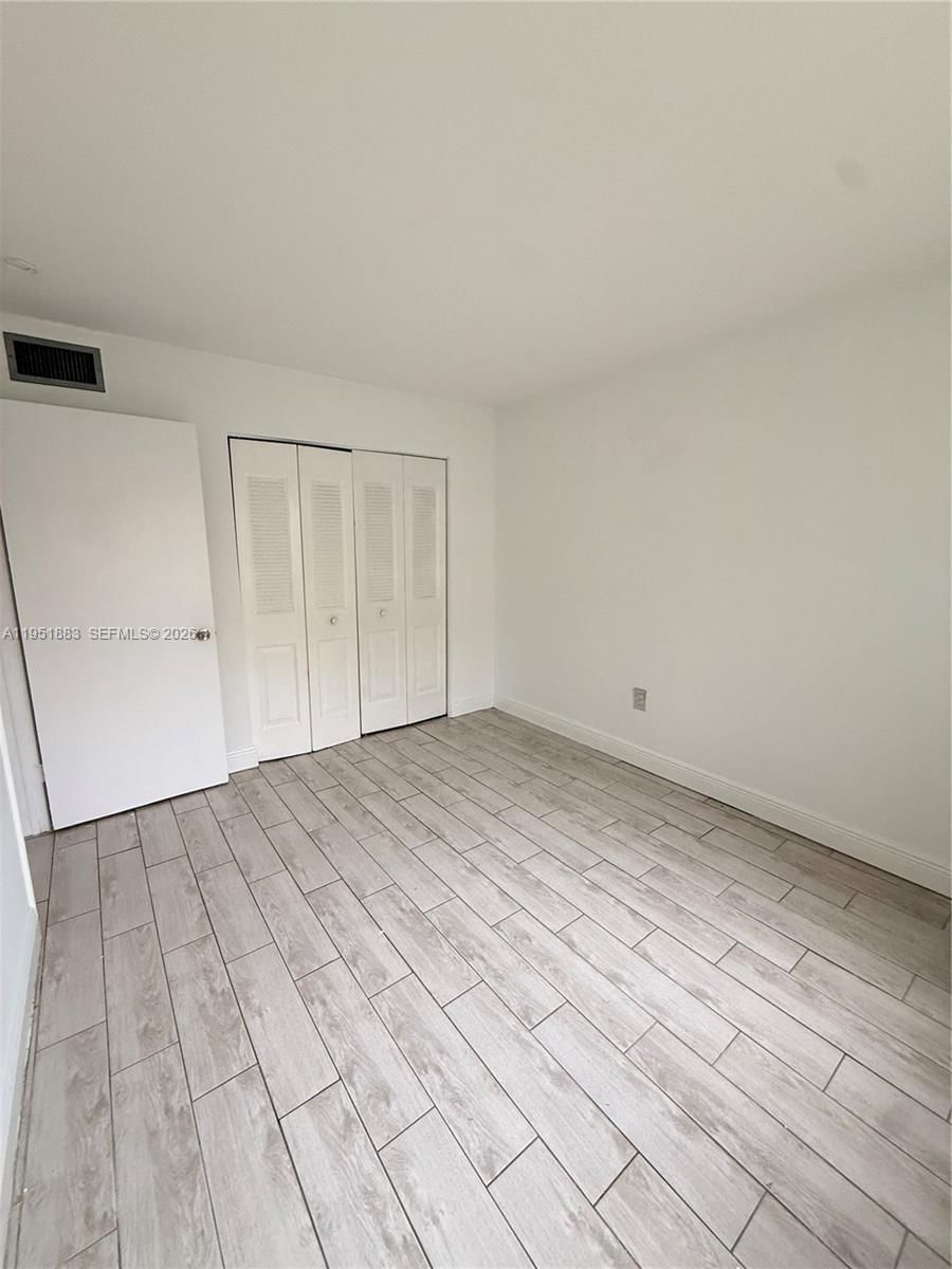 Real estate property located at 10431 Kendall Dr D104, Miami-dade, Nob Hill West Condo, Miami, FL